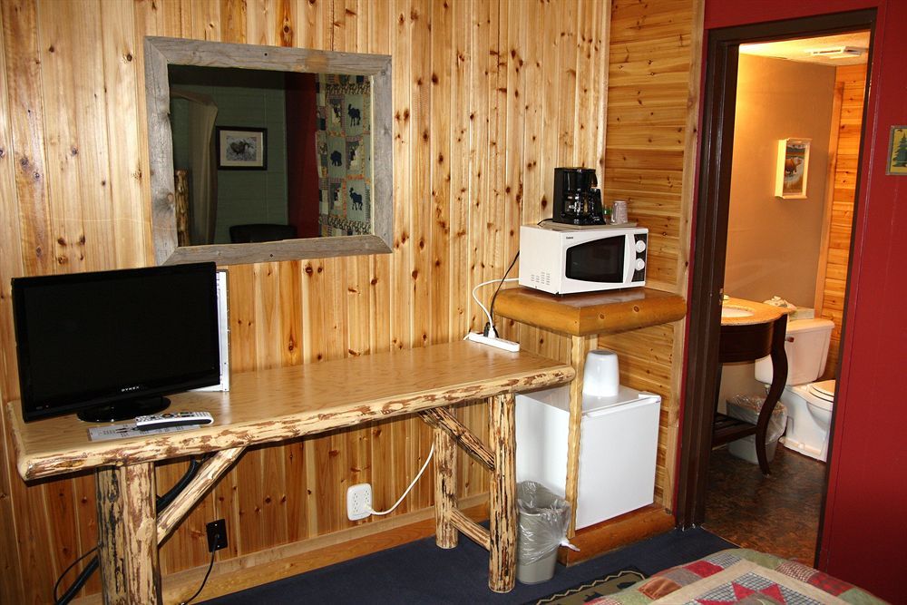 Moose Creek Inn West Yellowstone Ngoại thất bức ảnh