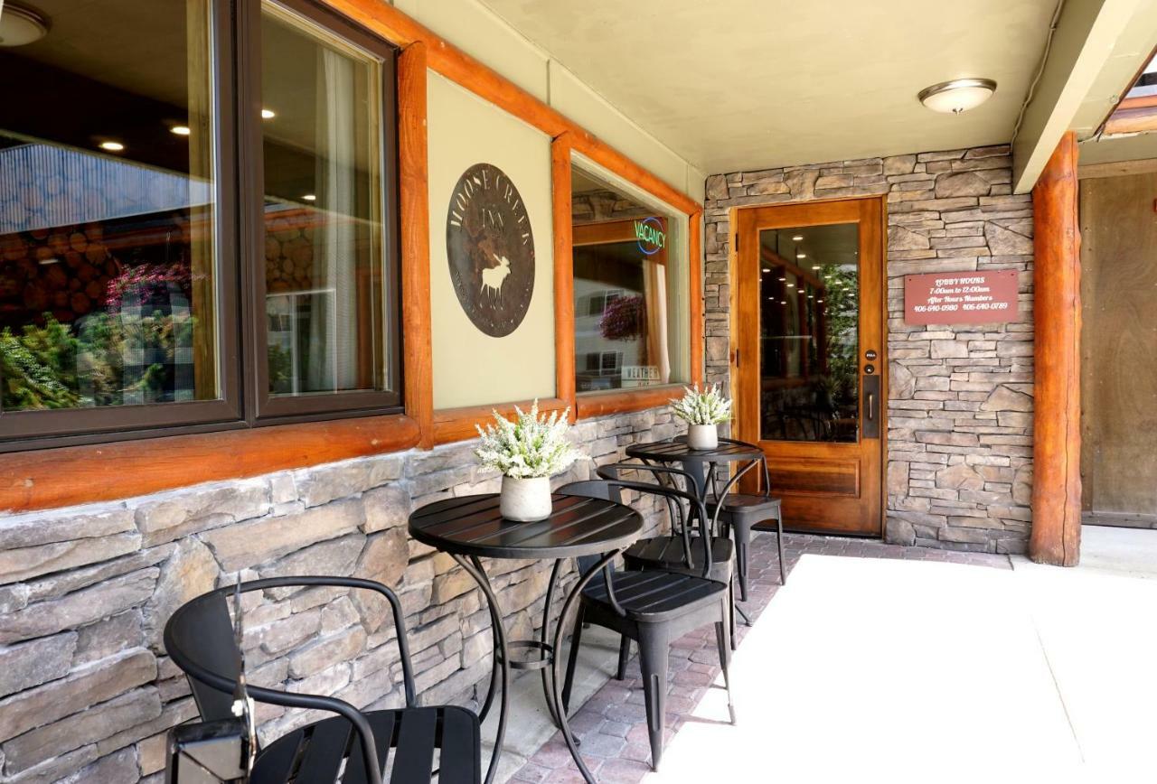 Moose Creek Inn West Yellowstone Ngoại thất bức ảnh