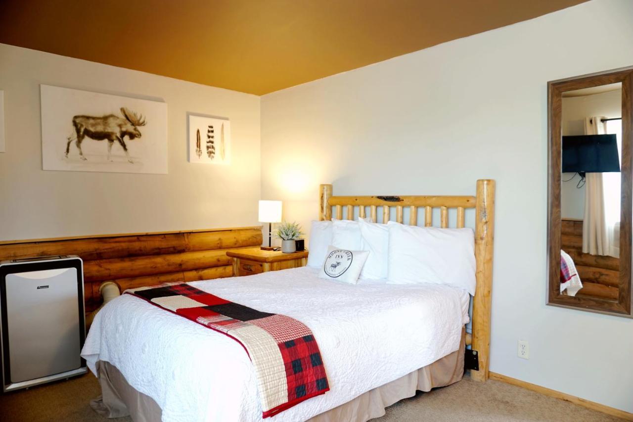 Moose Creek Inn West Yellowstone Ngoại thất bức ảnh